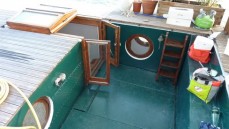 Jolie Petite Péniche au coeur de Paris (75) Jolie Petite Péniche au coeur de Paris (75)